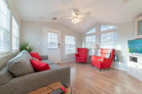 Resort Cottage 7 miles from Disney Parks